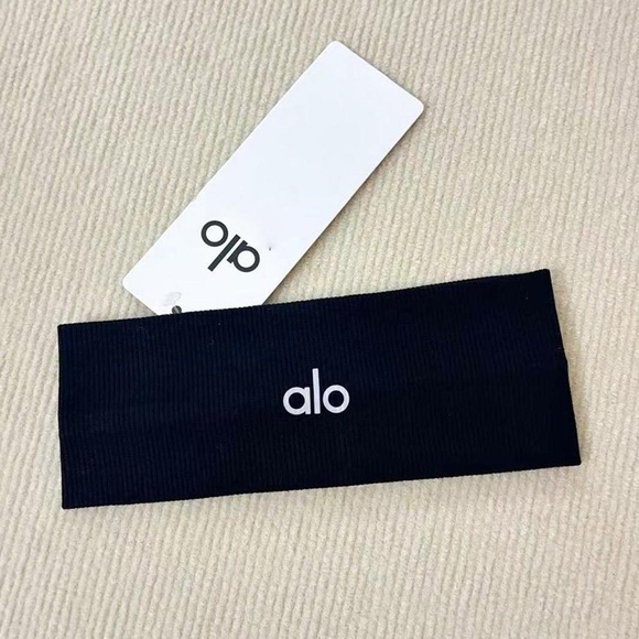 ALO Headband - Picture 5 of 6